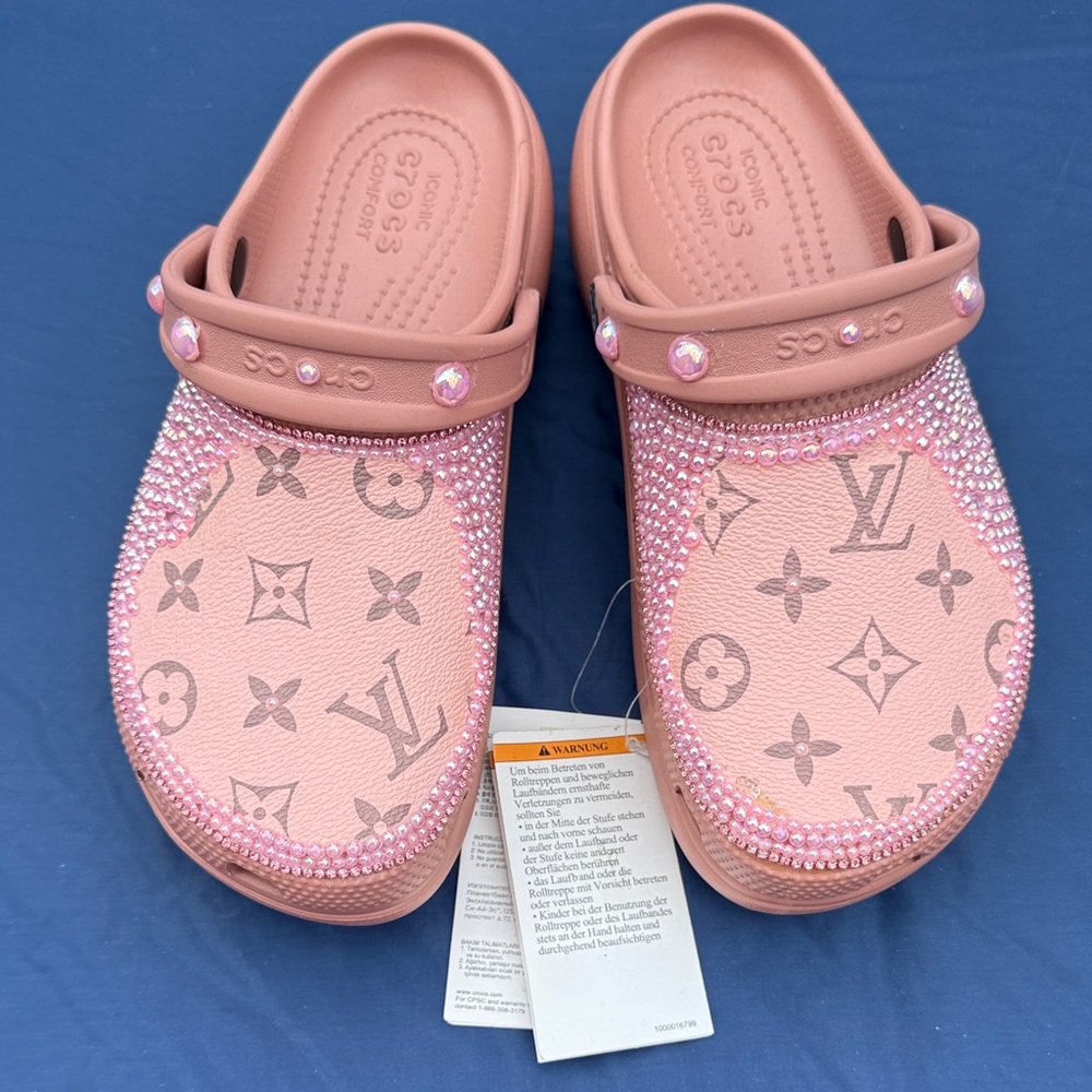 CROCS Women Pink Classic Platform Clogs with Rhinestone Accents